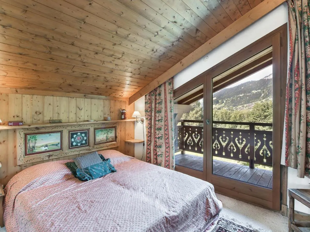 Charmant Duplex 3 Chambres Avec Cheminee, Balcons Et Piscine - Proche Centre Megeve - Fr-1-453-42 0*,  France